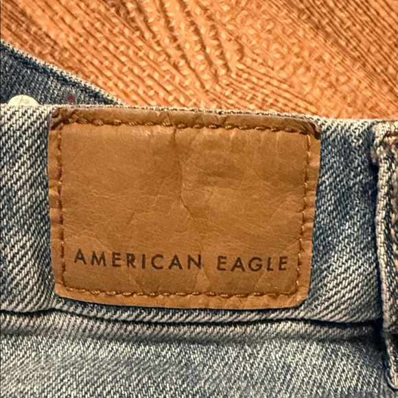 American Eagle Outfitters Light Blue High Rise Jeans - Picture 3 of 4